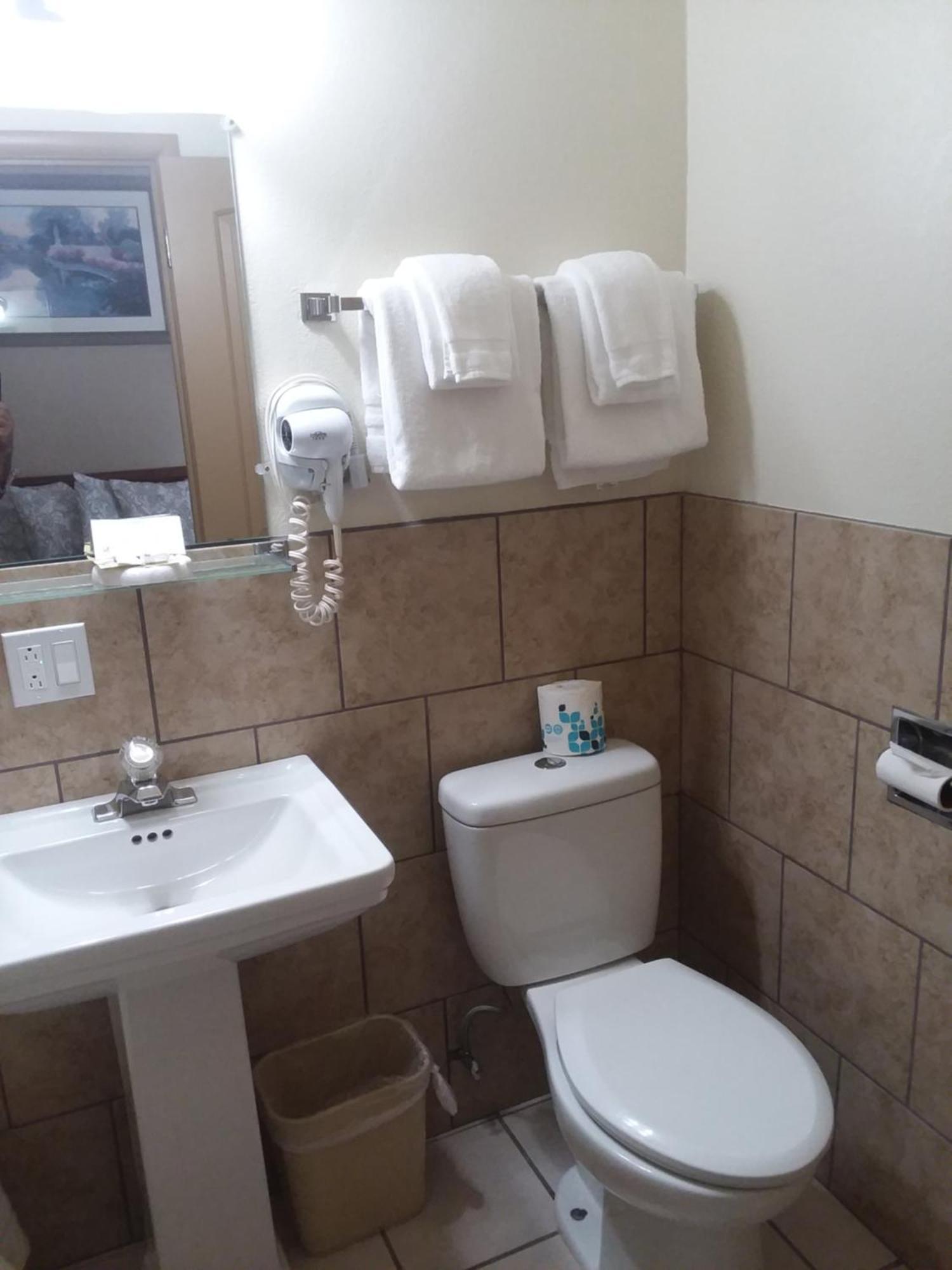 Travel Inn Motel Canon City Dış mekan fotoğraf