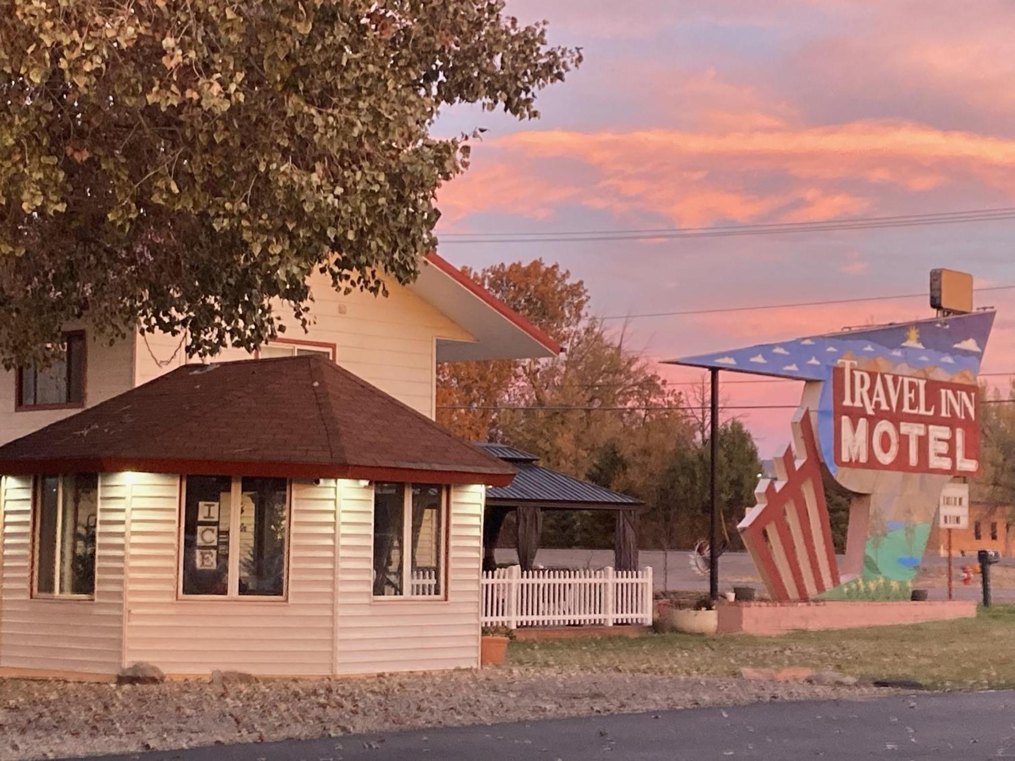 Travel Inn Motel Canon City Dış mekan fotoğraf