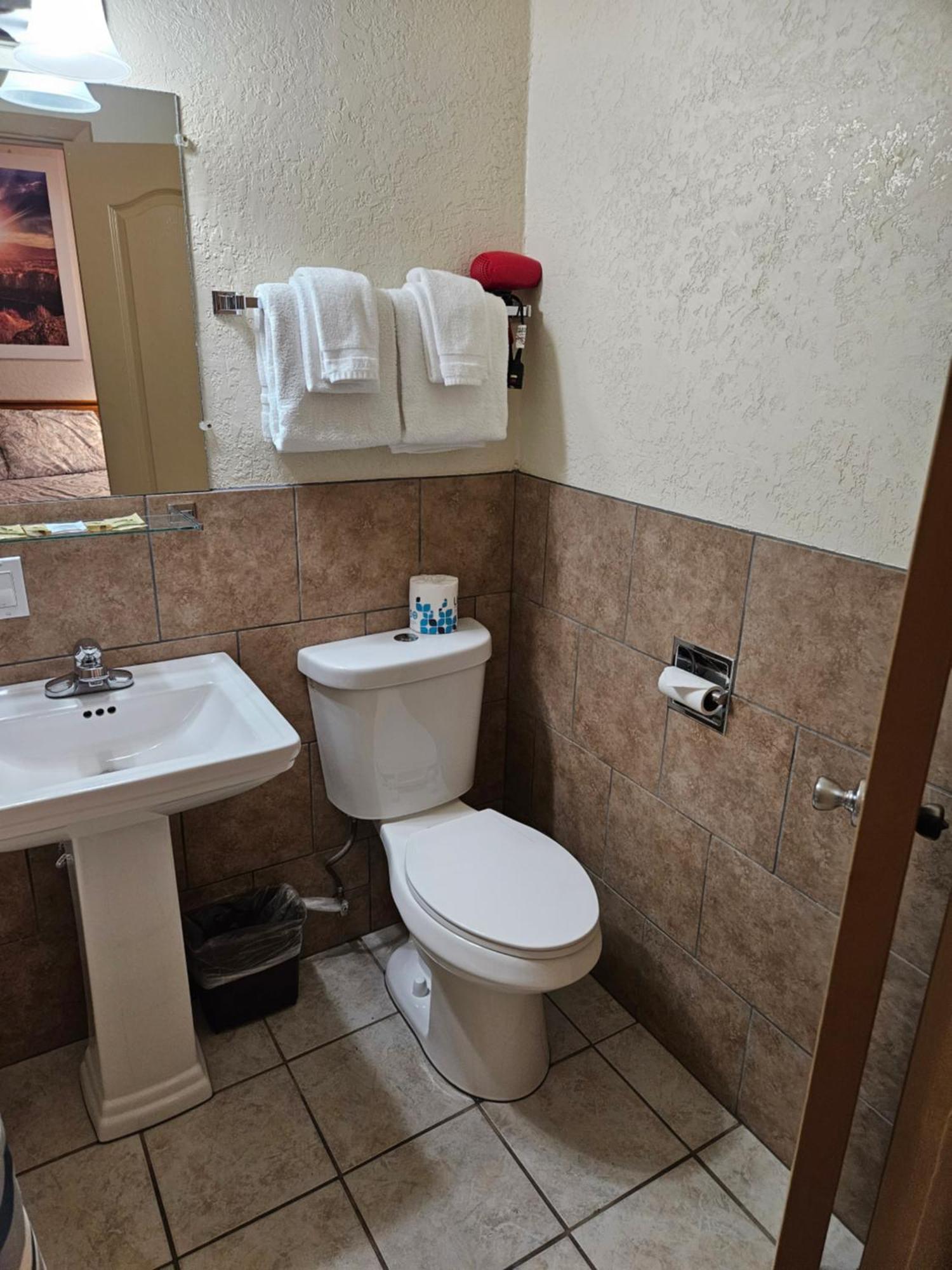 Travel Inn Motel Canon City Dış mekan fotoğraf