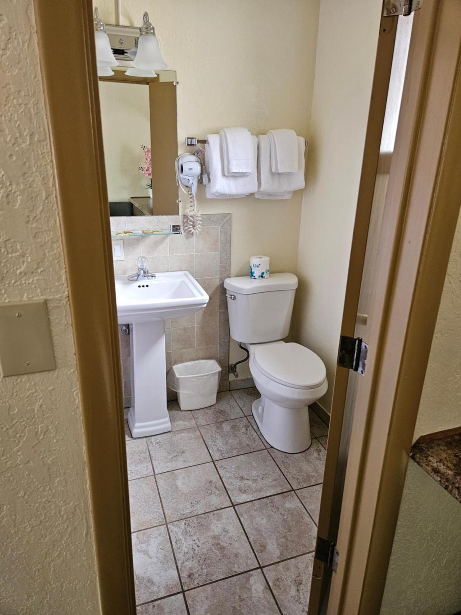 Travel Inn Motel Canon City Dış mekan fotoğraf